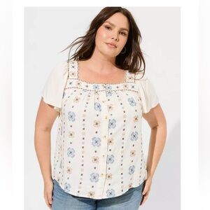Torrid Beach Linen Eyelet Trim Top NWT
